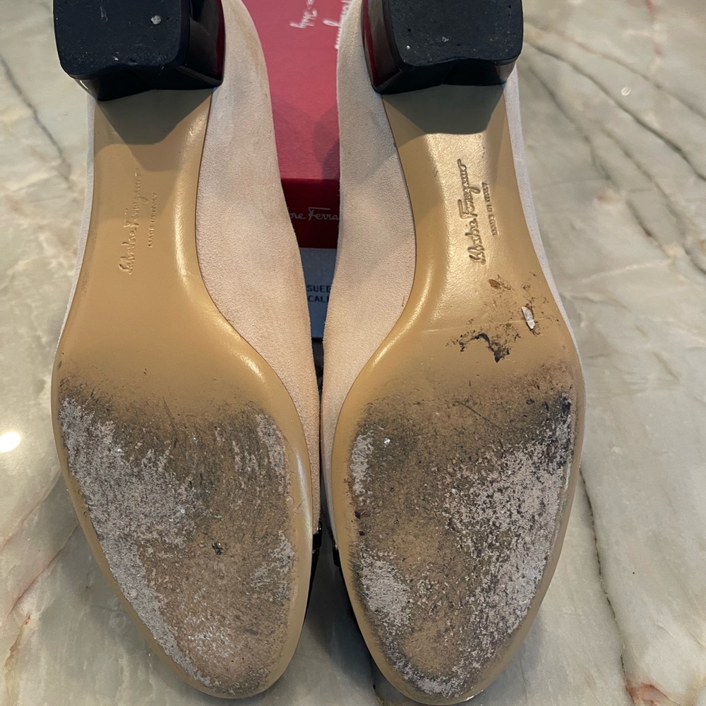 Ferragamo pump - Picture 2 of 11